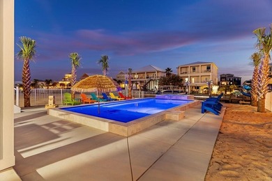 FULLY FURNISHED -.Luxurious Waterfront Retreat  1 Year old