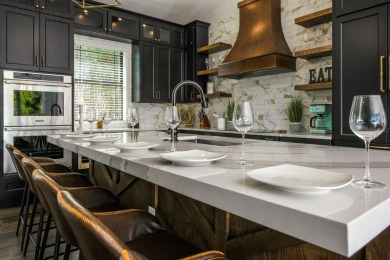 STUNNING ESTATE ON LIDO KEY!!! WELCOME TO YOUR COASTAL DREAM