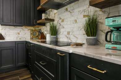 STUNNING ESTATE ON LIDO KEY!!! WELCOME TO YOUR COASTAL DREAM