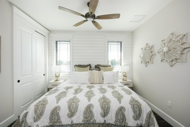 STUNNING ESTATE ON LIDO KEY!!! WELCOME TO YOUR COASTAL DREAM