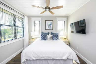 STUNNING ESTATE ON LIDO KEY!!! WELCOME TO YOUR COASTAL DREAM