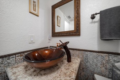 LOCATION, LOCATION, LOCATION! Boaters Paradise large deeded