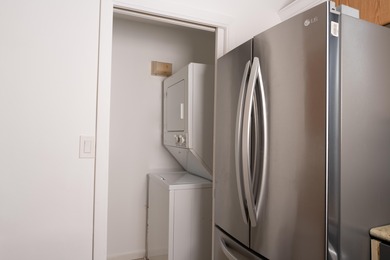 This spacious ocean end unit offers direct ocean views from its