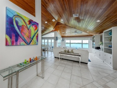 Breathtaking bayfront condominium at Mariner Village on