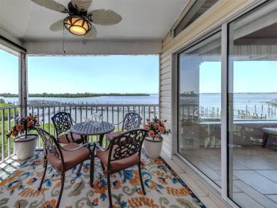Breathtaking bayfront condominium at Mariner Village on