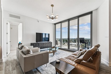 Wake to sunlit mornings and glittering Downtown Tampa vistas