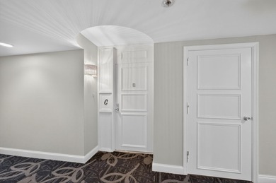 Spend this winter in paradise! Direct oceanfront 12th-floor