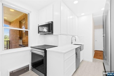 *Text listing agent Ari  for showings and questions*. Welcome to