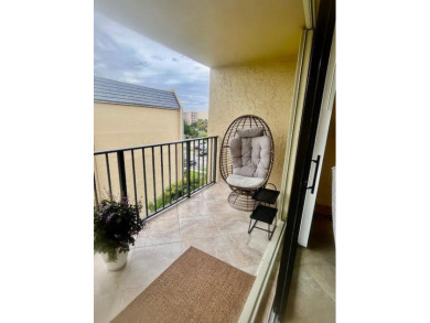 Don't miss This beautifully updated 2/2 penthouse condo