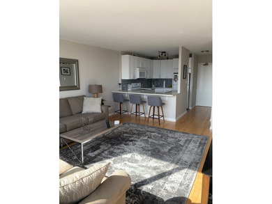 Enjoy full amenity living in this bright and spacious Junior one