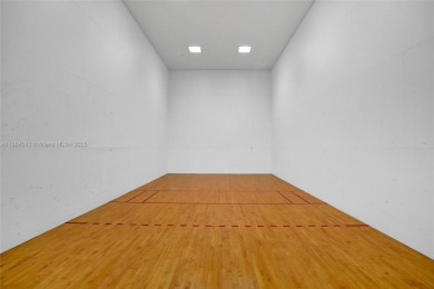 Welcome to your dream home in the heart of Aventura! This condo