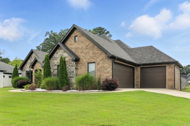 Welcome to West Lake Village, where privacy meets luxury living!