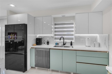 WELCOME TO SOUTH FLORIDA PARADISE!!! PICKY BUYERS WELCOME!