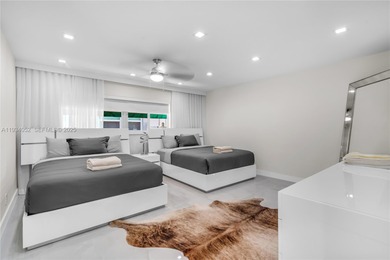 WELCOME TO SOUTH FLORIDA PARADISE!!! PICKY BUYERS WELCOME!