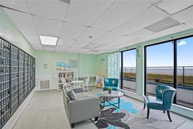 This fully furnished 1-bedroom, 1-bathroom condo on North Beach