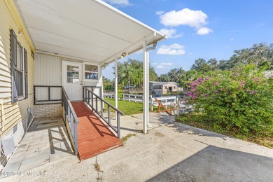 Discover your peaceful waterfront retreat on a quiet canal with