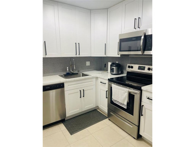 GREAT FIRST FLOOR FULLY RENOVATED THREE-BEDROOMS TWO BATHS