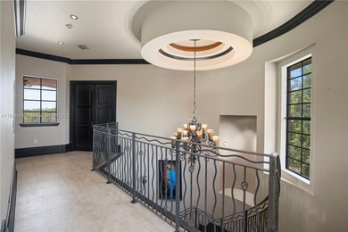 Luxurious 6BD/6.5BA Estate on 4.75 Acres - North Redland

