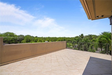 Luxurious 6BD/6.5BA Estate on 4.75 Acres - North Redland

