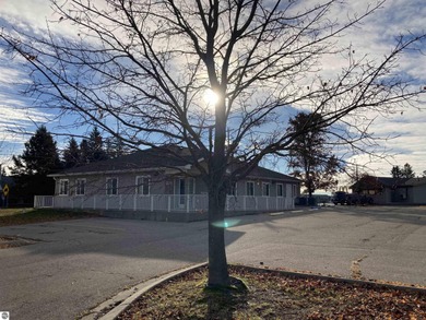 PHYSICAL THERAPY OFFICE in Rose City! This spectacular building