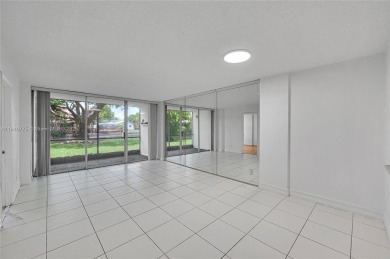 A move-in ready, charming, bright 2/2 with 975 sq ft with