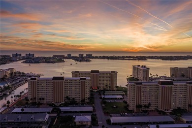 This wonderful waterfront condo is a few mere steps to Boca