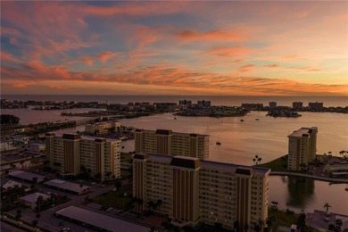 This wonderful waterfront condo is a few mere steps to Boca