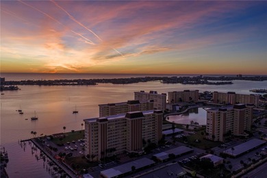 This wonderful waterfront condo is a few mere steps to Boca