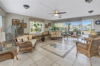 This wonderful waterfront condo is a few mere steps to Boca