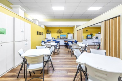 This wonderful waterfront condo is a few mere steps to Boca