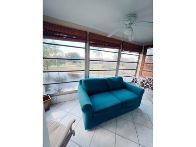 RARE & SPACIOUS 3-BEDROOM 3-BATHS WITH STUNNING LAKE & GOLF