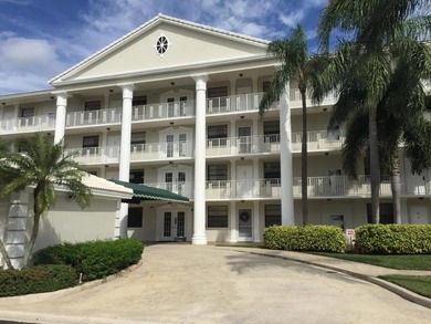 Welcome to this charming condominium in Boca Raton offering a