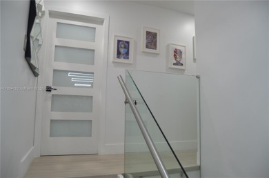 A gem in Doral Golf, Costa del Sol Completely renovated with