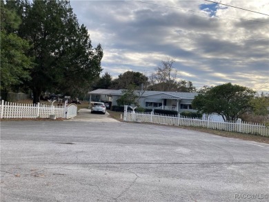 ATTENTION, Come see this beautiful custom-built Jacobsen modular