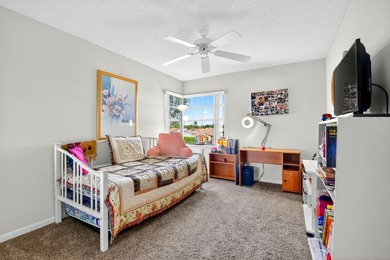 PERFECTION in Platina! Fantastic second floor 3/2 top floor unit