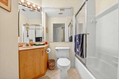 PERFECTION in Platina! Fantastic second floor 3/2 top floor unit