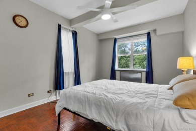 Prime location for commuting on the Metro North. Welcome to Unit