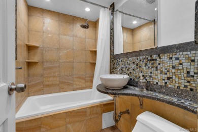 Prime location for commuting on the Metro North. Welcome to Unit