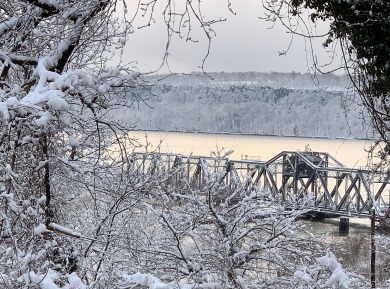 Prime location for commuting on the Metro North. Welcome to Unit