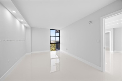 Gorgeous apartment 2-2, on the Aventura Golf Course, total