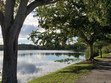 120 Royal Park Dr B4