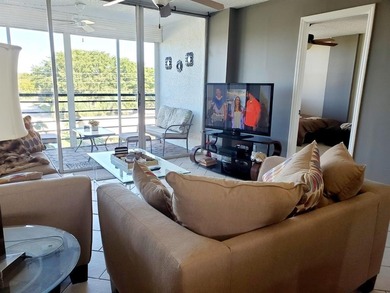 120 Royal Park Dr B4