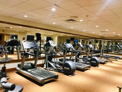 Private Residence #205 is a spacious one bdrm, 1 & 1/2 bath