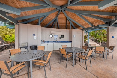 Beautifully remodeled 1-bedroom condo at Kona Reef, perfectly