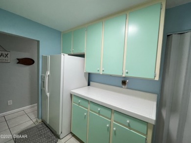 Bring all reasonable offers! Nestled in the perfect spot of Cory