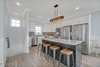 BIG INCOME PRODUCER!!! A perfect oceanfront location within