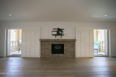 Owner Wants Sold! Bring us an offer. 1709 SF SPLIT FLOOR PLAN -