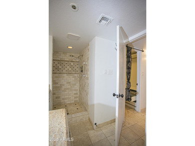 Owner Wants Sold! Bring us an offer. 1709 SF SPLIT FLOOR PLAN -