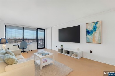 Step into this sun-filled 1BD/1BA home with a private balcony