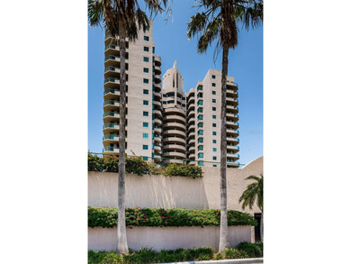 Stunning Gulf Front Condo on Sand Key!
Experience coastal